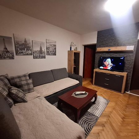 Zg Zapad Apartamento Zagreb Exterior foto