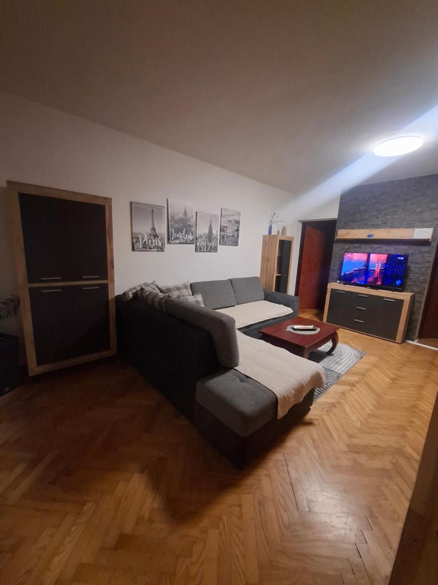 Zg Zapad Apartamento Zagreb Exterior foto