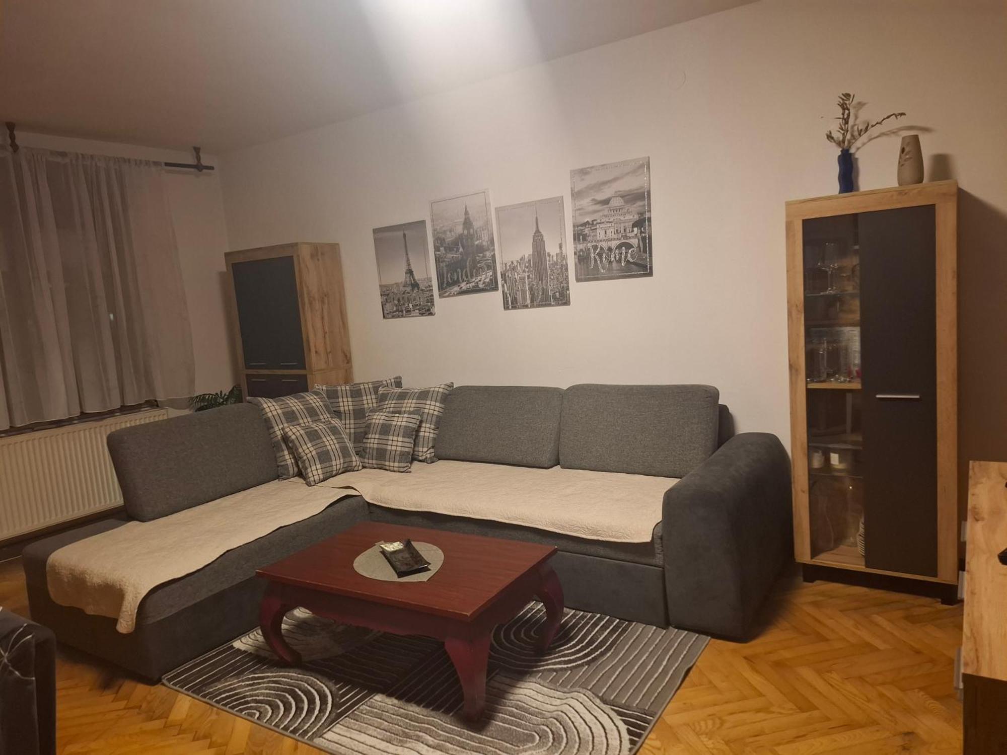 Zg Zapad Apartamento Zagreb Exterior foto