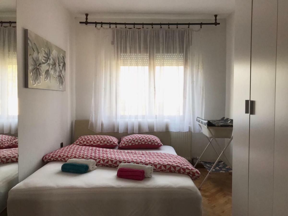 Zg Zapad Apartamento Zagreb Exterior foto