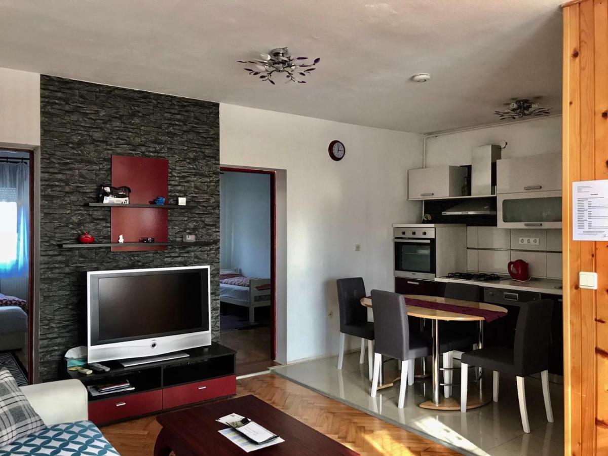 Zg Zapad Apartamento Zagreb Exterior foto