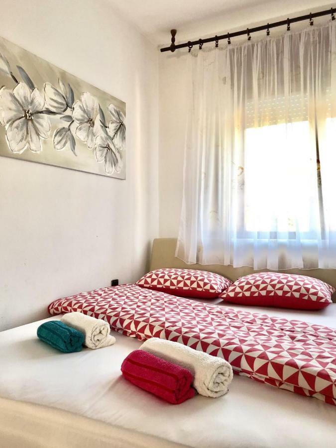 Zg Zapad Apartamento Zagreb Exterior foto